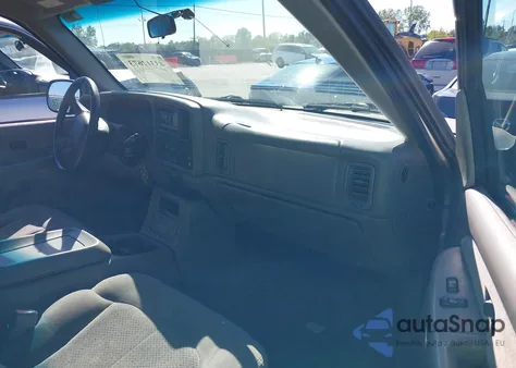 2000 Chevrolet Silverado 1500 Ls z USA, uszkodzony, nr VIN 2GCEC19T3Y1312815